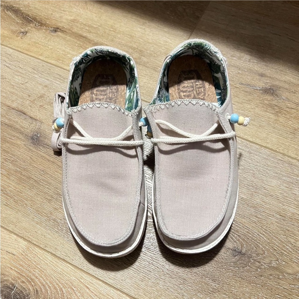 Hey dude shoes